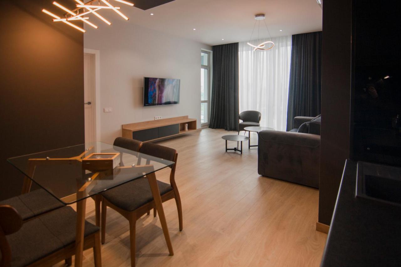 Royal Tower Residence Big Vip Apartment In Center Floor 27 Kijev Kültér fotó