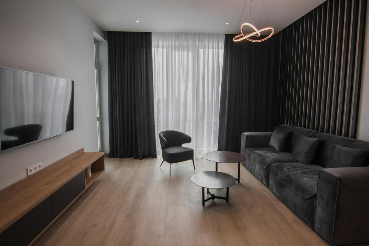 Royal Tower Residence Big Vip Apartment In Center Floor 27 Kijev Kültér fotó